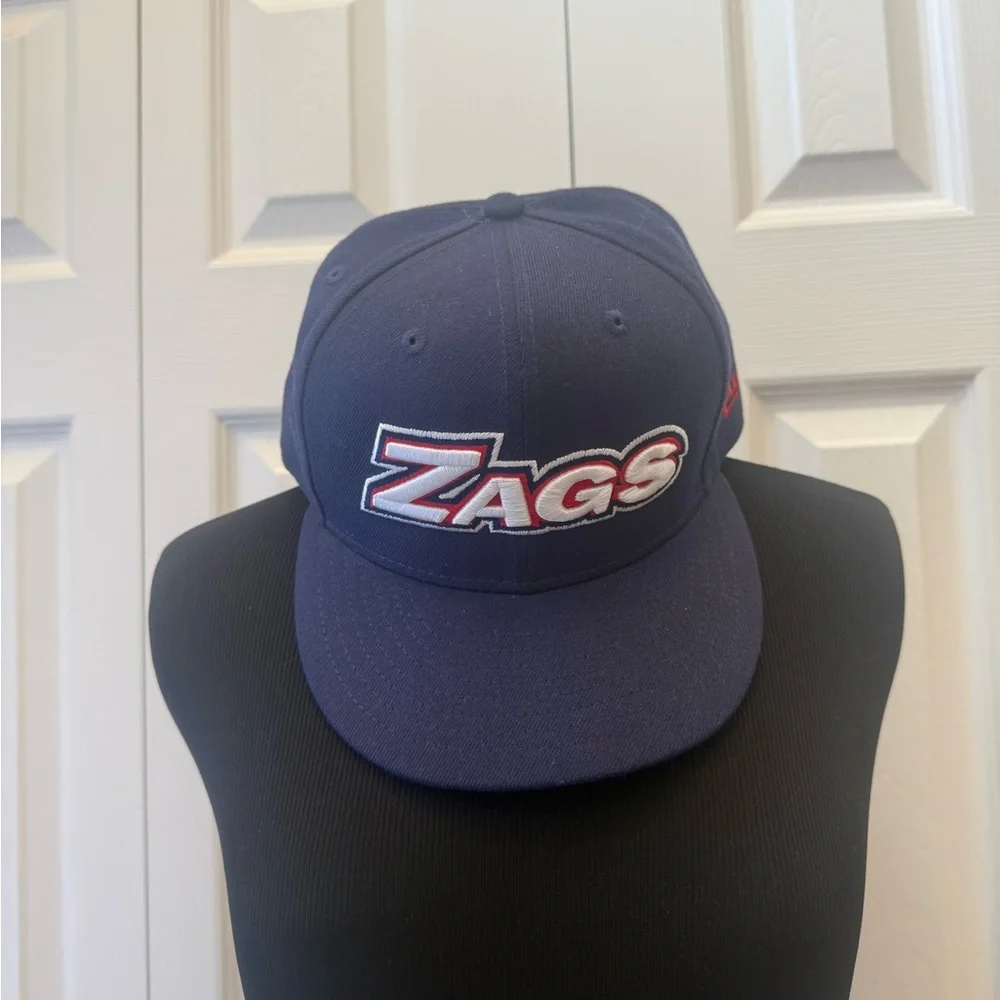 Gonzaga New Era 59Fifty Fitted Hat size 7 1/2